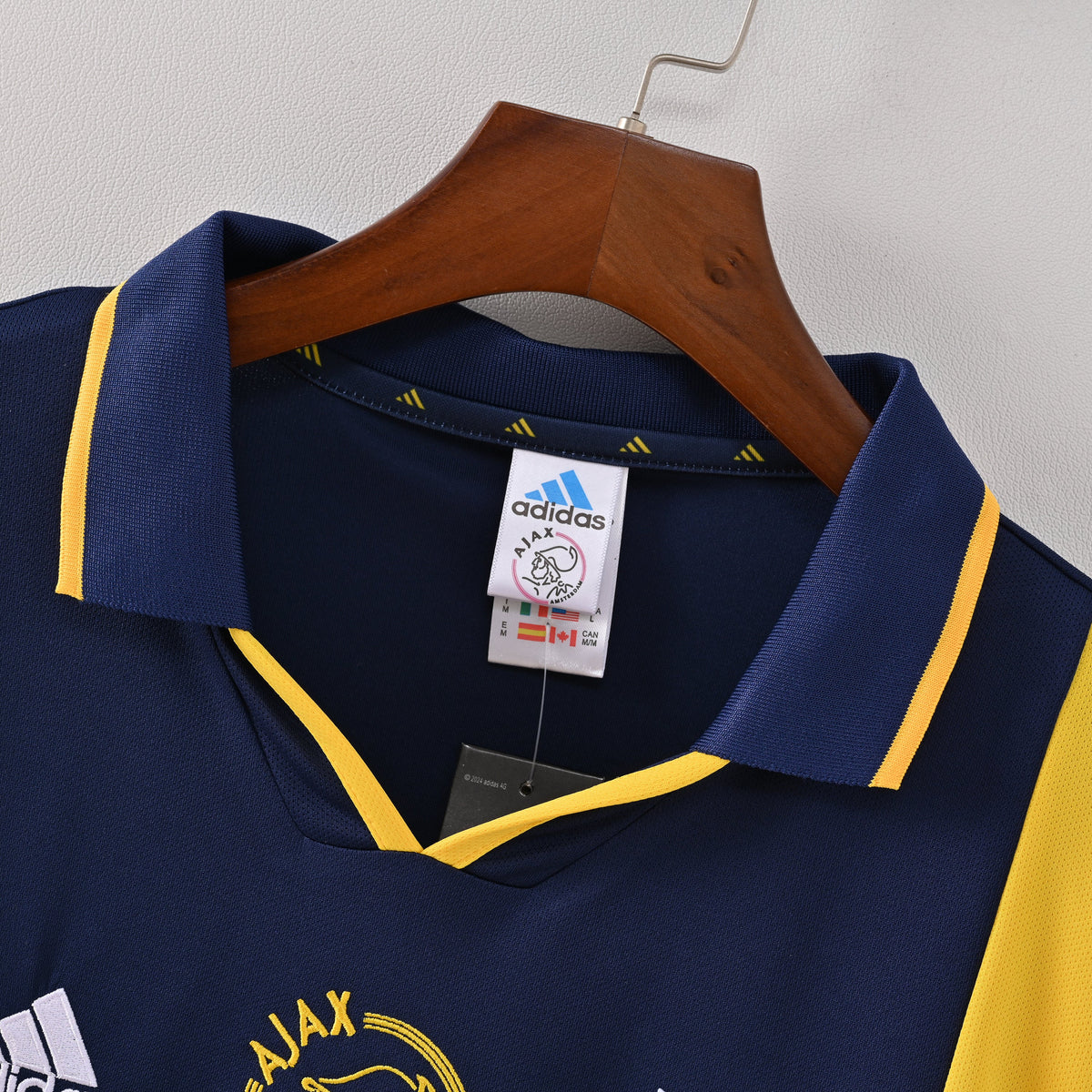 Ajax 2000-01 Away Kit
