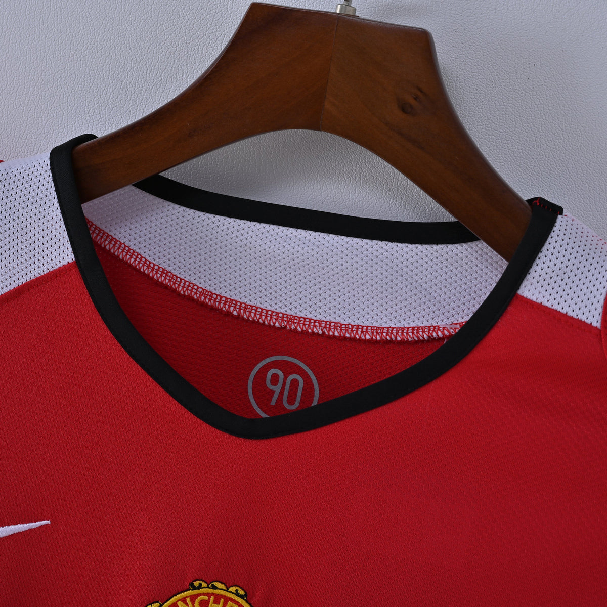 Manchester United 2004-06 Home Kit