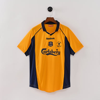 Liverpool 2000-01 Away Kit 