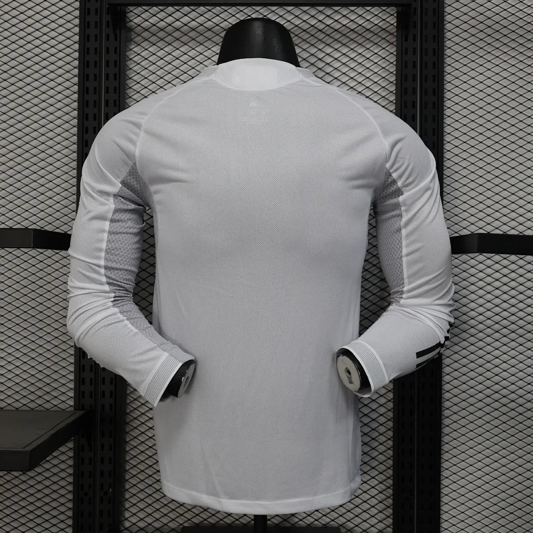 Real Madrid 2025-26 Home Kit - Long Sleeve 