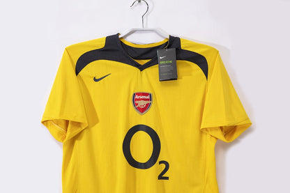 Arsenal 2005-06 Away Shirt 