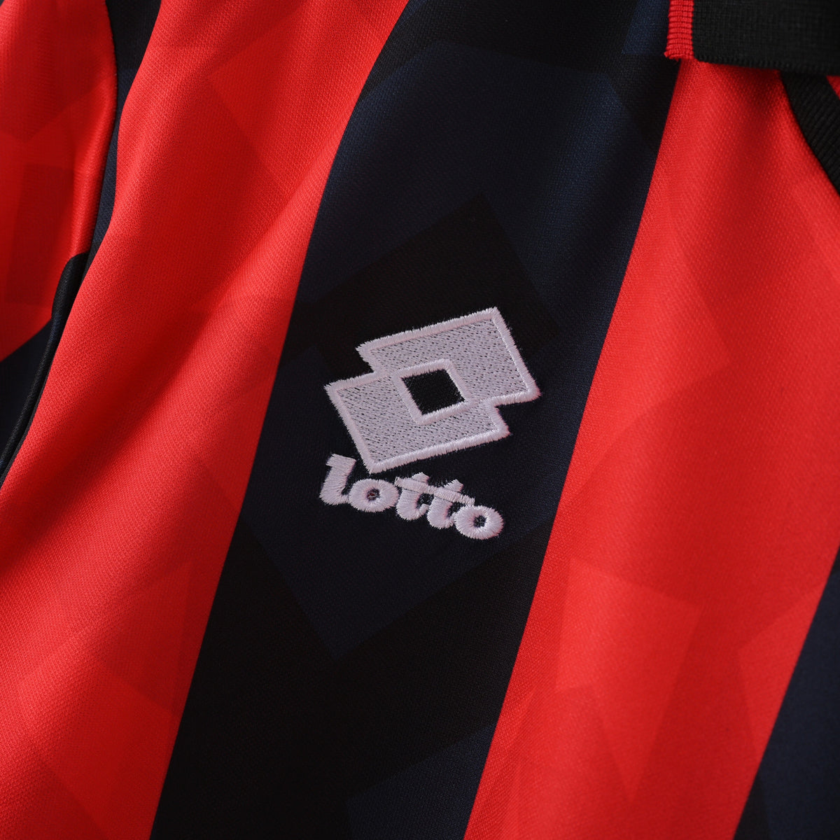 AC Milan 1993-94 Home Shirt 