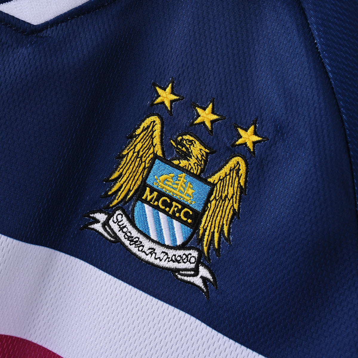 Manchester City 1997-98 Away Shirt 
