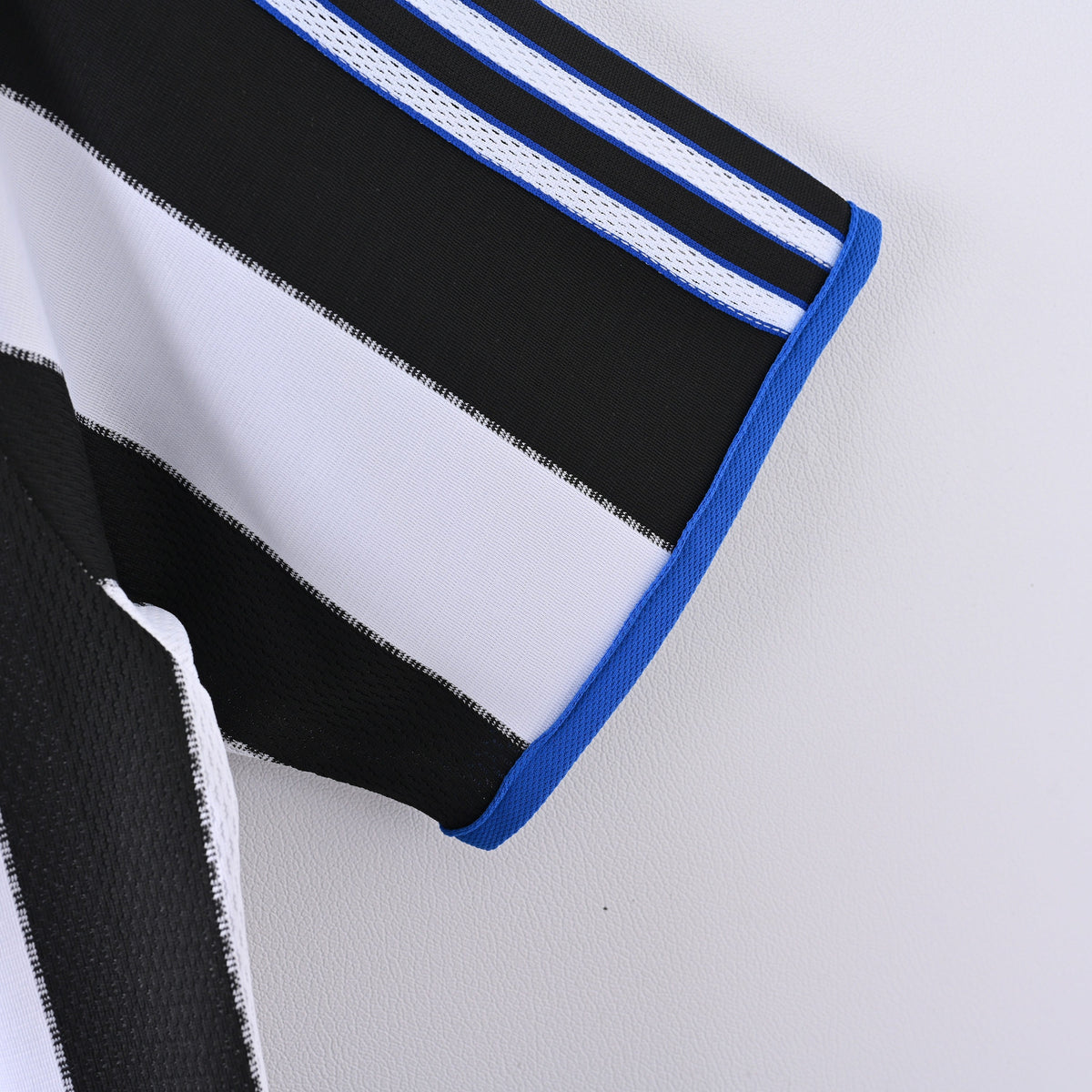 Newcastle United 1999-00 Home Shirt 